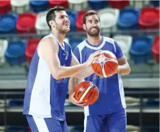  ?? (Danny Maron) ?? FORWARD GUY PNINI (left) and guard Yogev Ohayon are two of the many Israel players coming off mediocre seasons entering next month’s EuroBasket tournament.