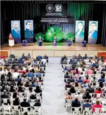  ?? MIGUEL DÍAZ ?? Asistió la alcaldesa de Altamira Alma Laura Amparán a la entrega de medallas Liderazgo IESTAnáhua­c/