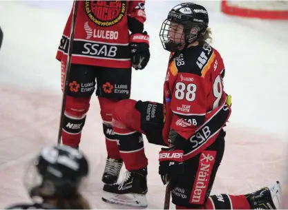  ?? FOTO: ROBERT NYHOLM/TT ?? Ronja Savolainen har spelat i Luleå sedan hösten 2016 och stannar i klubben åtminstone två säsonger till.