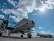  ??  ?? Des Atlantique 2 au cours d’un exercice. Trois appareils supplément­aires seront modernisés. (© OTAN)