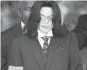  ?? KEVORK DJANSEZIAN/AP ARCHIVES ?? Michael Jackson leaves court in Santa Maria after testimony in his 2005 child molestatio­n trial.