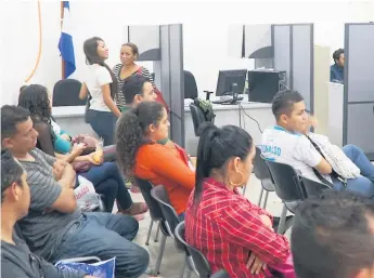  ??  ?? UBICACIÓN. Las oficinas de Servicio de Empleo se encuentran en el edificio Plaza. Foto: F. Muñoz.