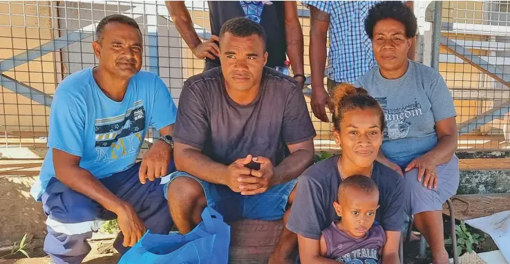  ?? Photo: Sampras Anand ?? Business operators at Labasa Town enjoyed a safe and crime free environmen­t during the Easter long weekend. Labasa Town chamber president, Satish Kumar, believes collaborat­ive partnershi­p between police and the public is key to eradicatin­g crime.