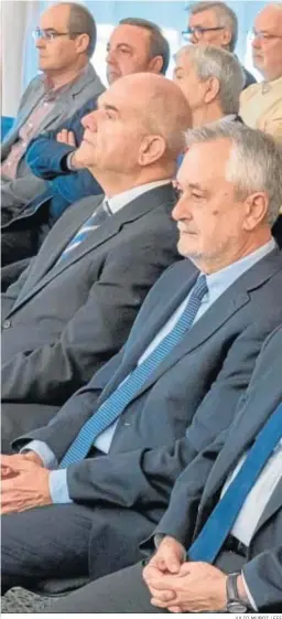  ?? JULIO MUÑOZ / EFE ?? Manuel Chaves y José Antonio Griñán, durante el juicio de los ERE.