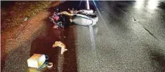  ??  ?? KEADAAN motosikal mangsa yang terbabit dalam kemalangan di Jalan Rantau Panjang, Sibu.