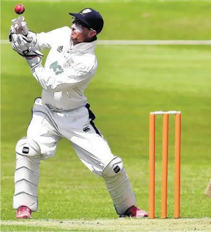  ??  ?? EYES ON THE PRIZE: Aberdeensh­ire wicketkeep­er Callum Howard in action in the defeat to Heriot’s at