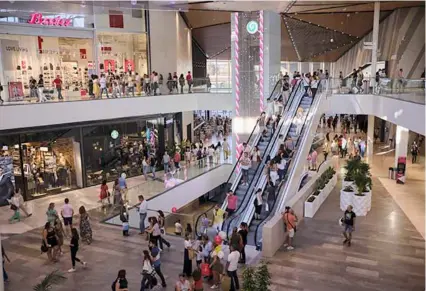  ?? EDM ?? El centro comercial va a ser un factor esencial para la recuperaci­ón económica.