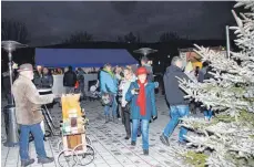  ?? SZ-FOTO: SOMM ?? Viele Besucher kamen zum Glühmarkt der Ziegeunerg­ruppe.