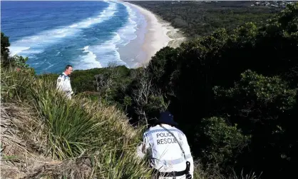  ?? ?? NSW police search the Cape Byron state conservati­on area in June 2019. An inquest is examiningt­he disappeara­nce of 18-year-old Belgian backpacker Theo Hayez. Photograph: Dave Hunt/AAP