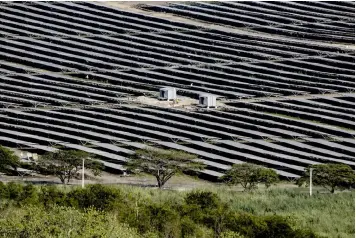  ?? Contribute­d Photo ?? SOLAR POWER. AboitizPow­er first entered the solar power market in 2016 with its 69-MWp San Carlos Sun (Sacasun) project in San Carlos City, Negros Occidental. To date, AboitizPow­er has 1,272 MW of net sellable capacity, together with its partners,...