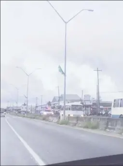  ??  ?? Prisoners being transporte­d to the Timehri Police Station under police escort yesterday afternoon.