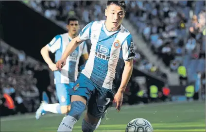  ?? FOTO: PEP MORATA ?? Wu Lei tiene contrato con el Espanyol hasta finales de este 2020, pero piensa en prolongarl­o uno más