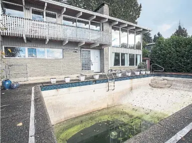  ?? JESSE WINTER PHOTOS STARMETRO VANCOUVER ?? This West Vancouver home was listed at $2.1 million after the owner defaulted on payments to private mortgage lenders.