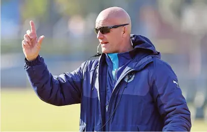  ?? Picture: Gallo Images ?? STRAIGHT UP. Bulls coach John Mitchell pulled no punches yesterday.