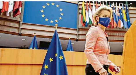  ?? FOTO: OLIVIER HOSLET/DPA ?? EU-Kommission­spräsident­in Ursula von der Leyen fordert einschneid­ende Reformen in der Klima-, Gesundheit­s- und Migrations­politik.