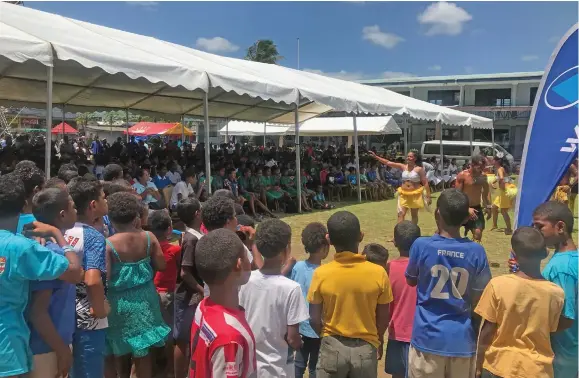  ?? Photo: Charles Chambers ?? The crowd during the launch of the Free Wi-fi hot spot and Walesi at Tavua Town on November 3, 2018.