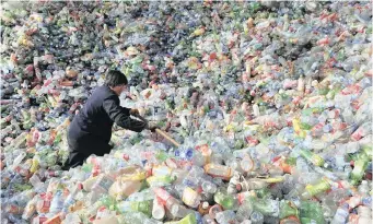  ?? Stringer Reuters African News Agency (ANA) ?? START-UP company Generation Water, based on the Thai resort island of Phuket, has partnered with the world’s largest hotel brand to come up with a sustainabl­e alternativ­e to plastic bottles. |