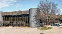  ?? [PHOTO BY CHRIS LANDSBERGE­R, THE OKLAHOMAN] ?? The building at 5500 N Western Ave. in Oklahoma City has been sold by Chesapeake Energy Corp.