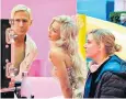  ?? ?? Ryan Gosling on set with Barbie co-star Margot Robbie and director Greta Gerwig