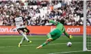  ?? Photograph: Tony O’Brien/Reuters ?? Andreas Pereira sweeps his second goal past Lukasz Fabianski.