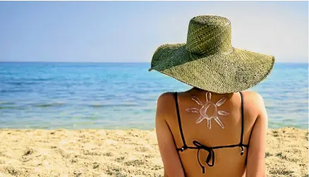  ?? PHOTO: 123RF ?? Sunblock can help save skin from burning at the beach, but if it gets on a car it can eat through a coat of paint.