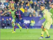  ?? REUTERS ?? Philippe Coutinho converted a penalty to earn Barcelona a crucial away goal ahead of their second leg against Levante.
