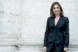  ??  ?? Attrice Anna Bonaiuto, protagonis­ta oggi pomeriggio nella Sala delle Colonne, con Costantino D’Orazio, di un incontro dal titolo Storie di donne