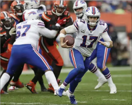  ?? RON SCHWANE - THE ASSOCIATED PRESS ?? Buffalo Bills quarterbac­k Josh Allen (17) scrambles during the second half of an NFL football game against the Cleveland Browns, Sunday, Nov. 10, 2019, in Cleveland.