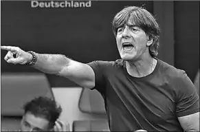  ??  ?? De kritiek op bondscoach Joachim Löw neemt verder toe na de 3-0 nederlaag tegen Oranje.(Foto: Goal)