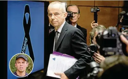  ?? Foto: dpa ?? Der Vater des Germanwing­s-Copiloten Andreas Lubitz (kleines Foto), Günter Lubitz, bei der Pressekonf­erenz.