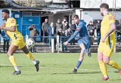  ?? ?? Ben Mulley in action against Ascot. Photo: Steven Galvin.