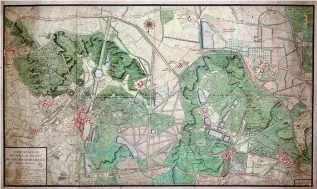  ??  ?? Détail de la Carte générale des parcs et jardins de Meudon et de Chaville, montrant les voies tracées par l’architecte André Le Nôtre (1613-1700).