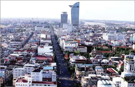  ?? VIREAK MAI ?? A view of Phnom Penh’s skyline in 2015.