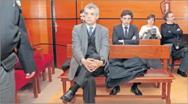  ??  ?? ANTE EL JUEZ. Villar, en una de sus comparecen­cias en los juzgados.