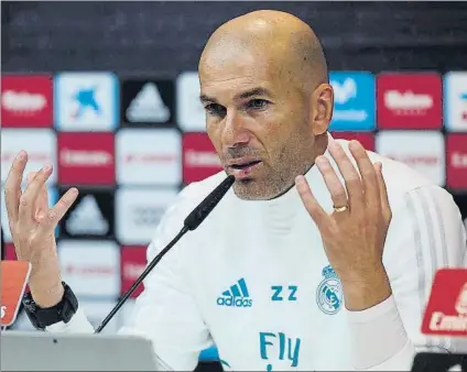  ?? FOTO: EFE ?? Zidane no quiere fichajes en enero El francés dejó claro en rueda de prensa que, en todo caso, podría hablar de incorporac­iones en junio