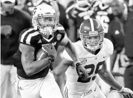  ?? BOB LEVEY/GETTY IMAGES ?? Christian Kirk (3) and the Texas A&M Aggies fought back to a respectabl­e 27-19 loss last week against Alabama. They face UF today, which is coming off a loss to LSU.