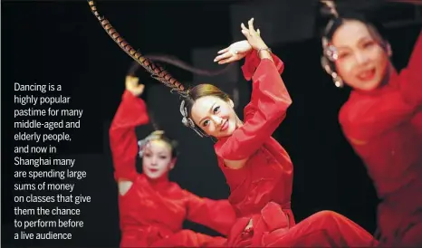  ?? PROVIDED TO CHINA DAILY ?? The 37 Days Project by Yarose Dance &amp; Art Studios enables ordinary people with no dancing background to present a stage performanc­e after two months of training.