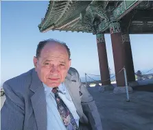  ?? ANA VENEGAS/ORANGE COUNTY REGISTER VIA THE ASSOCIATED PRESS ?? Tibor Rubin at the Korean Freedom Bell in San Pedro, Calif., in June 2000.