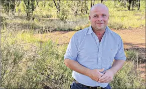  ?? PHOTO: DUBBO PHOTO NEWS ?? Local farmer Pete Rothwell said the last thing he's ever wanted to do was become involved in politics but he believes the bush is being let down by the major parties.