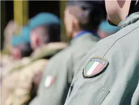  ?? Ansa ?? In divisa L’aspettativ­a porta a risparmi bassi anche per le uniformi