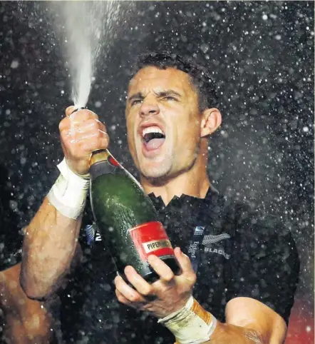  ?? Champion du monde en 2011 et 2015, Dan Carter peut célébrer la domination des Blacks sur le monde et servir de modèle à la nouvelle génération, qui vise un triplé historique au Japon. Photo Icon Sport ??