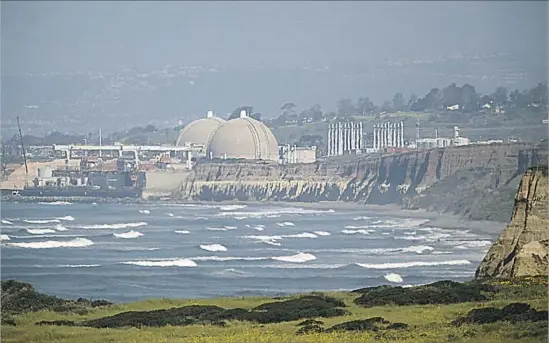  ?? Photograph­s by Allen J. Schaben Los Angeles Times ?? THE DECOMMISSI­ONED San Onofre Nuclear Generating Station, south of San Clemente, will get a second structure to store 1,800 tons of radioactiv­e waste.