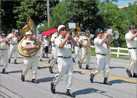  ?? LAUREN HALLIGAN - MEDIANEWS GROUP FILE ?? One of about a dozen bands in the 2018 Turning Point Parade plays music while it marches through Schuylervi­lle.