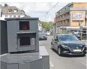  ?? FOTO: MOLL (ARCHIV) ?? Blitzer „Michael“kommt unter anderem auch an der Kölner Straße in Lennep zum Einsatz.