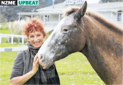  ?? Photo / Doug Sherring ?? Rosemary Wyndham-Jones, whose business uses horses as therapy.