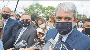  ?? TELAM ?? MINISTRO. Aníbal Fernández, este jueves, al presentar el desembarco de gendarmes en Rosario.