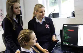  ??  ?? RIGHT Students at Rendcomb College are taught to code in a real-world context