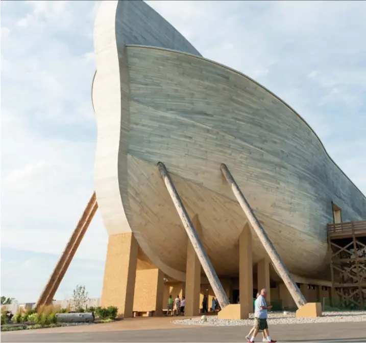  ??  ?? De ark van Noah in Kentucky zou de grootste houten constructi­e ter wereld zijn.