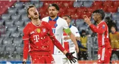  ?? Foto: Sven Hoppe, dpa ?? Thomas Müller kann es nicht fassen. Wieder hat der FC Bayern eine Chance ausge‰ lassen. Am Ende verlieren die Münchner 2:3 gegen Paris.