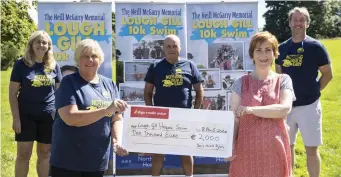  ??  ?? Ian and Maria Ryan presenting the Northwest Hospice with a cheque for €2,000.